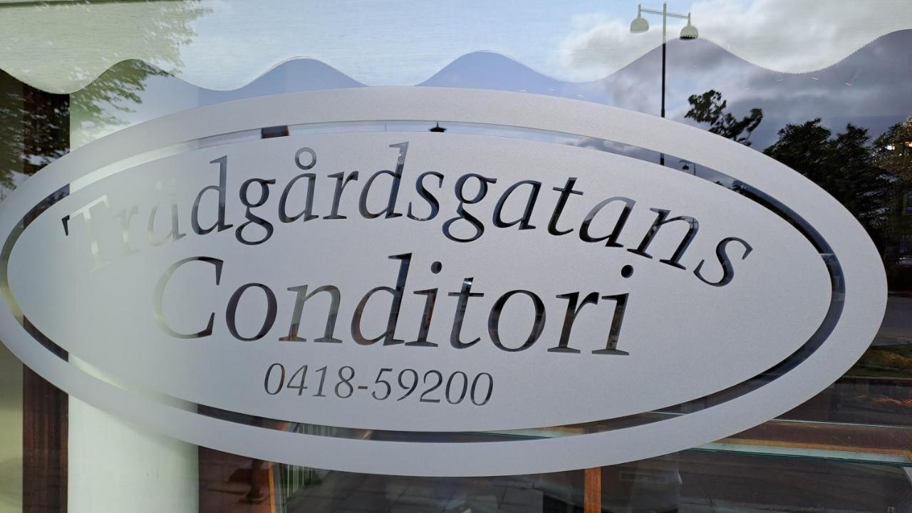 Sveriges minsta Hotell! Hôtel Gruyère Landskrone Esterno foto
