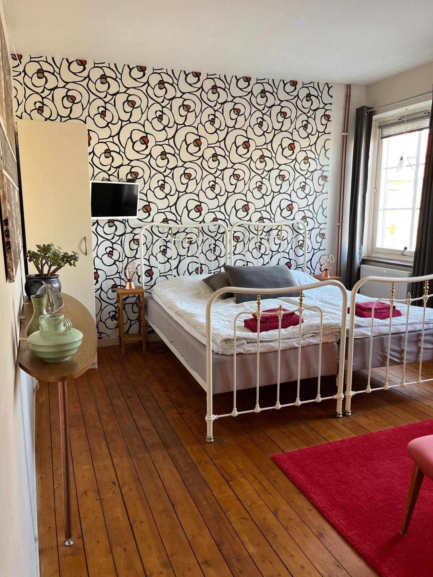 Sveriges minsta Hotell! Hôtel Gruyère Landskrone Esterno foto